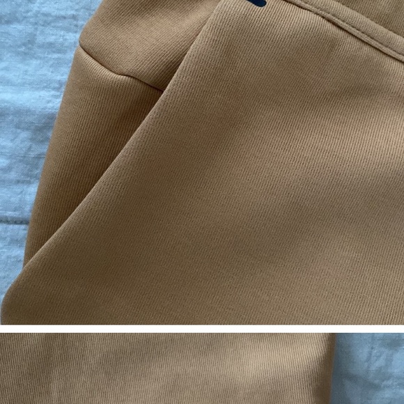 Nike Tech Joggers - Picture 4 of 6